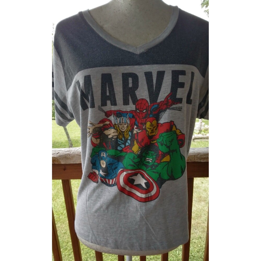 Marvel Comics T-Shirt Boys size LG (11-13) Spiderman Hulk Captain America Thor
